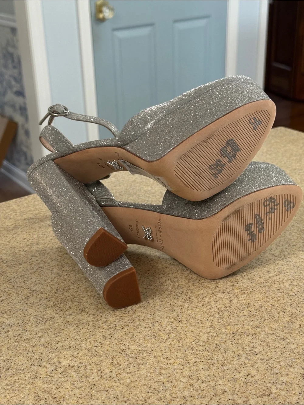 Born On Fifth Antonio Melani Silver Glitter Sparkle Platform Heels 8.5 New $129